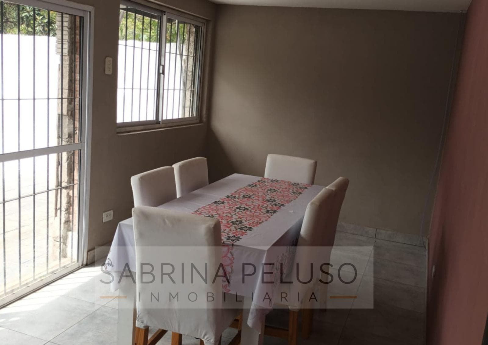 House for Sale in Moreno