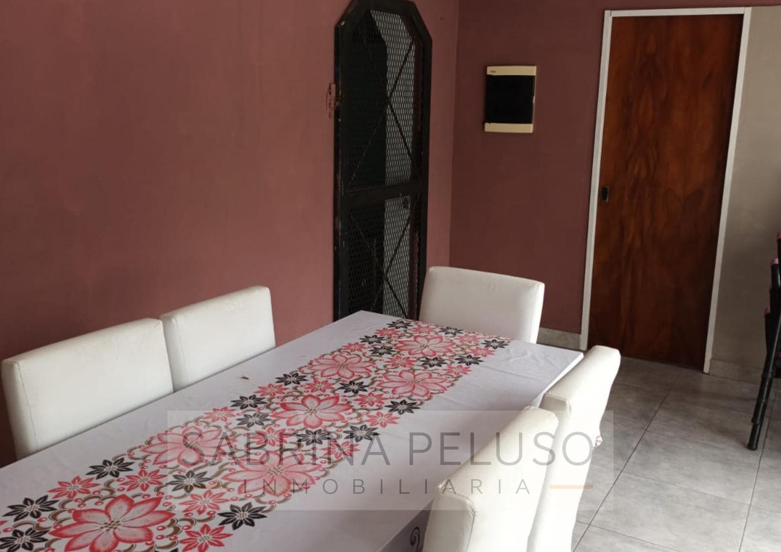 House for Sale in Moreno