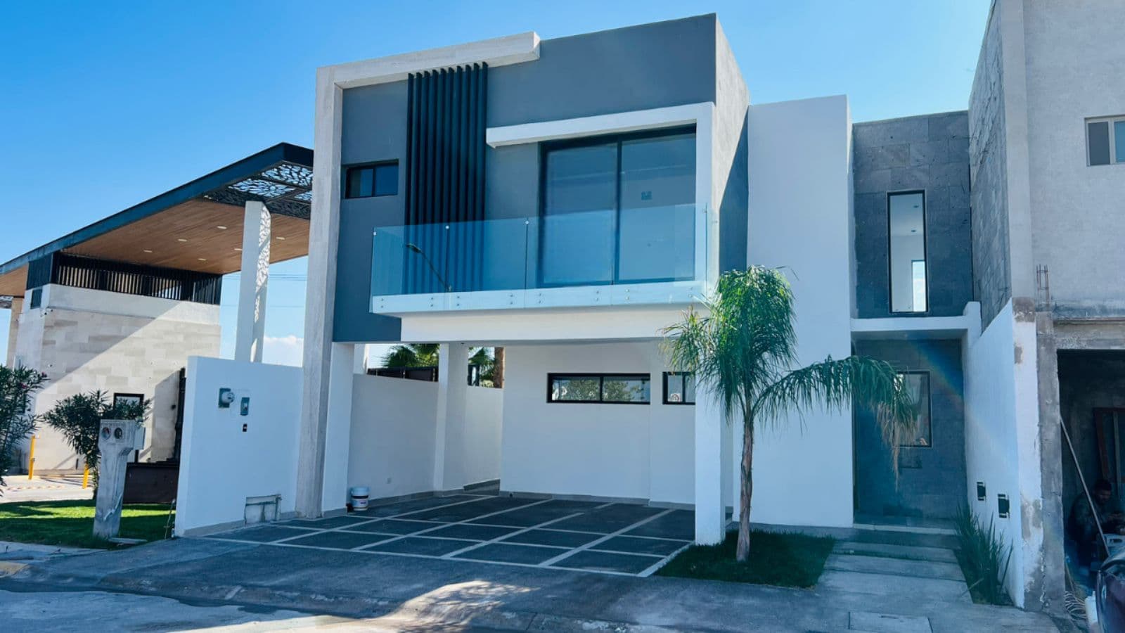 House - Los Viñedos Subdivision