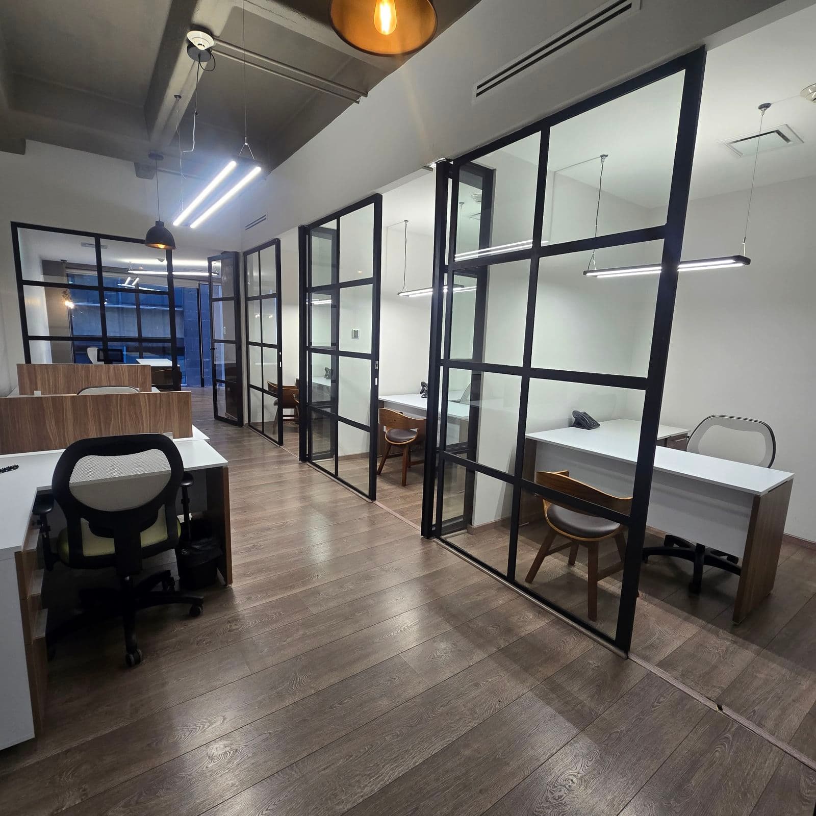 Office - Paseo de las Lomas