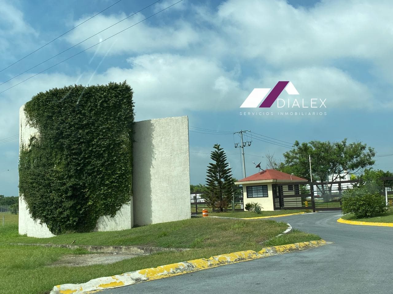 FOR SALE: 1,002 M2 Lot in the HACIENDA DEL CIELO Subdivision, Cadereyta-Allende Corridor