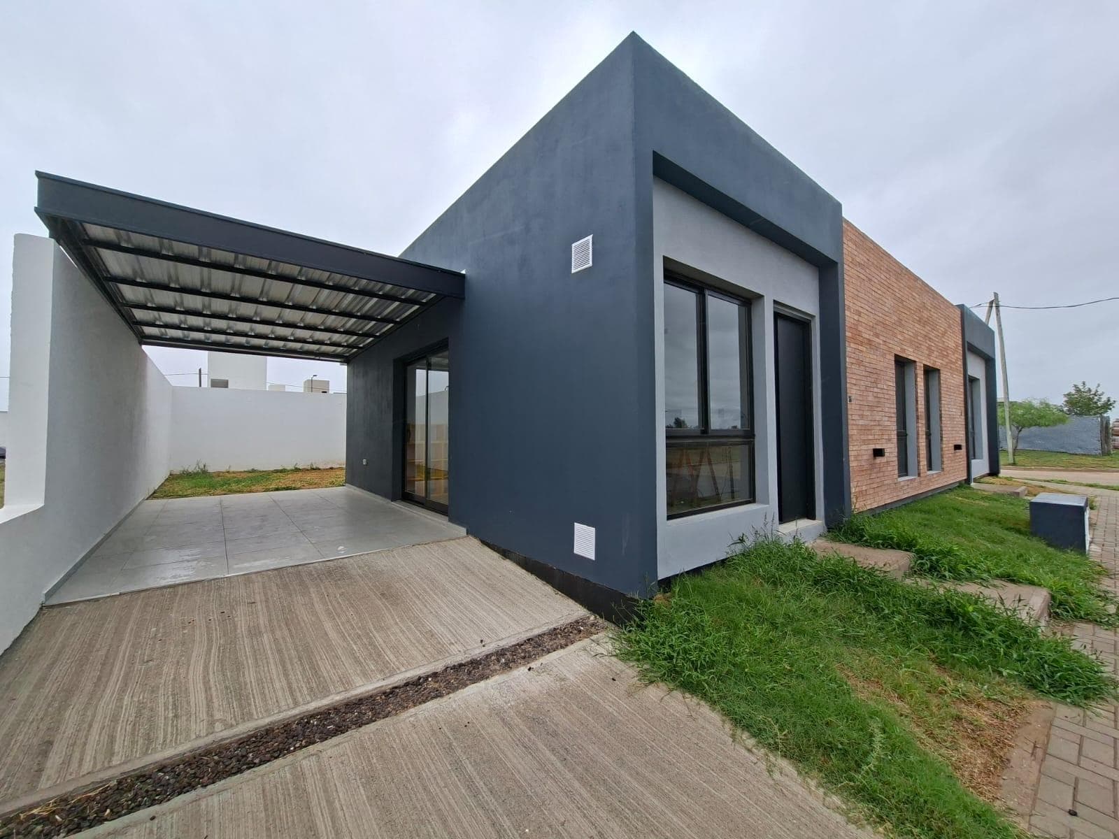 2-Bedroom House for Sale in Quebrada de Manantiales