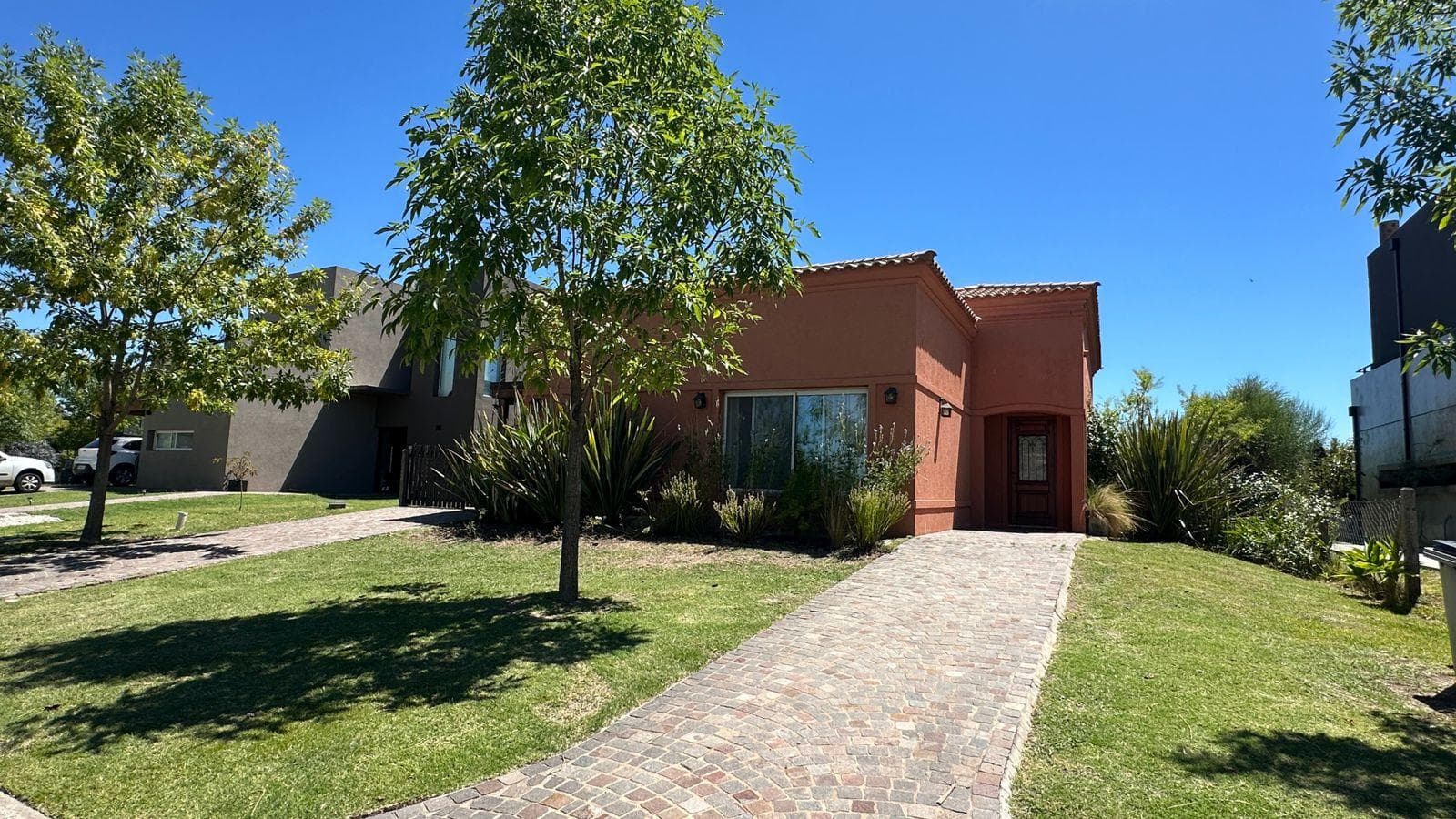 House for Sale, 1 Story, Araucarias Neighborhood, Puertos