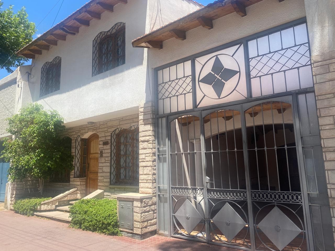 Espectacular Casa MAS Departamento Interno en la Sexta Sección Ciudad. Apto Crédito
