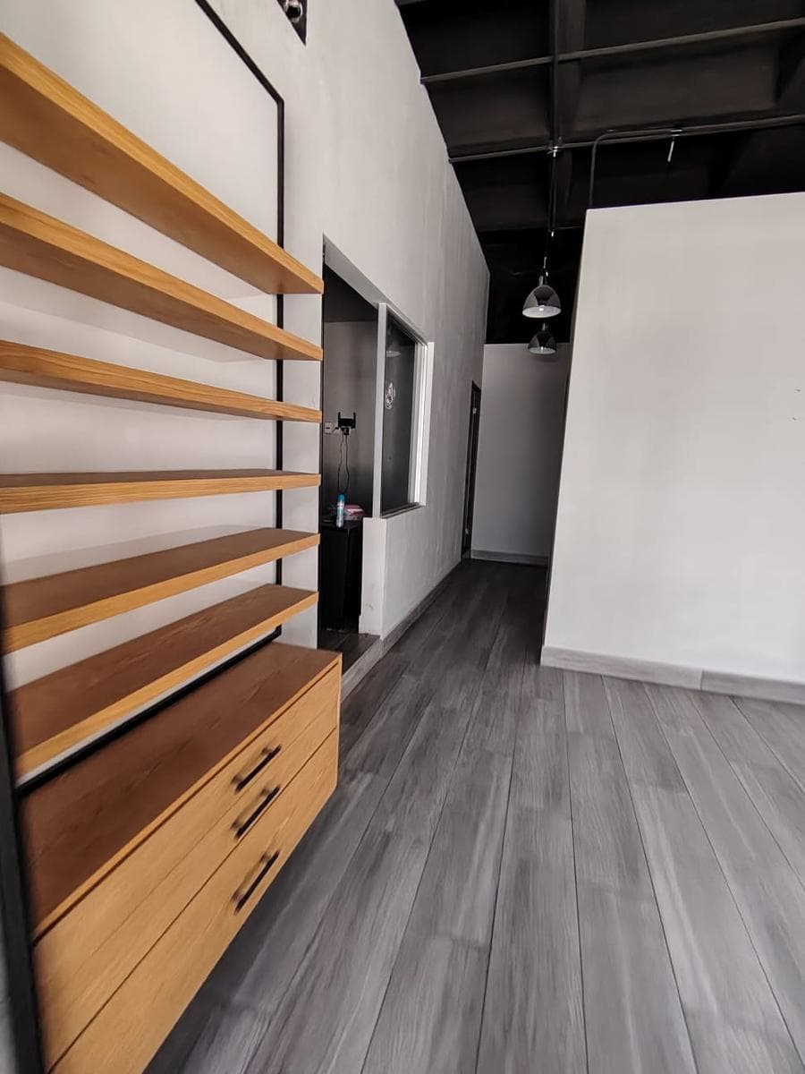 COMMERCIAL SPACE FOR RENT IN CUMBRES