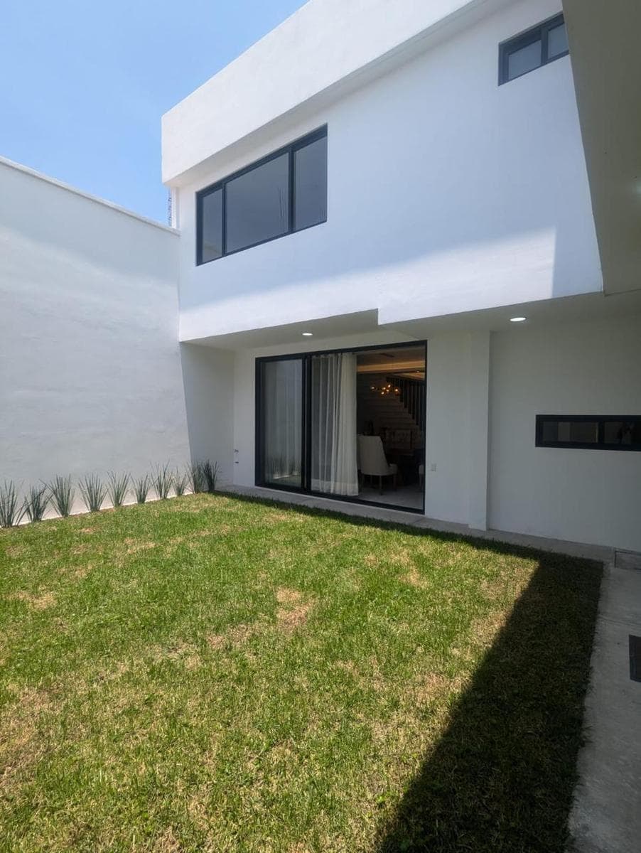 House for Sale in San Salvador Tizatlalli, Metepec
