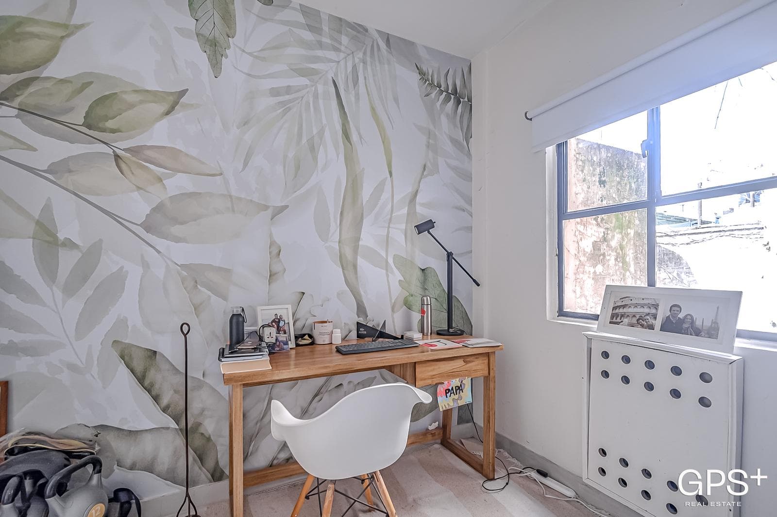 IMPECABLE 5 amb - Hecho a nuevo con balcón y TOTEM en Recoleta