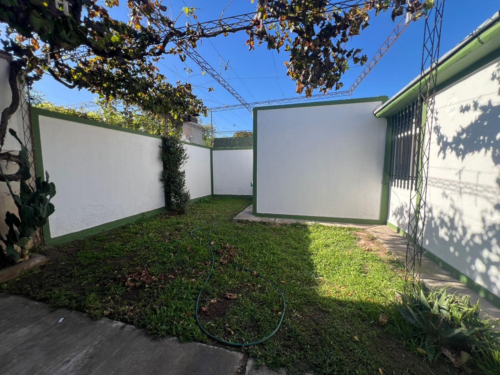 HOUSE FOR SALE – NEW VILLA