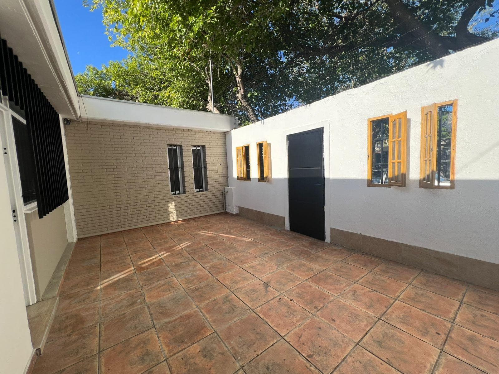 HOUSE FOR SALE – NEW VILLA