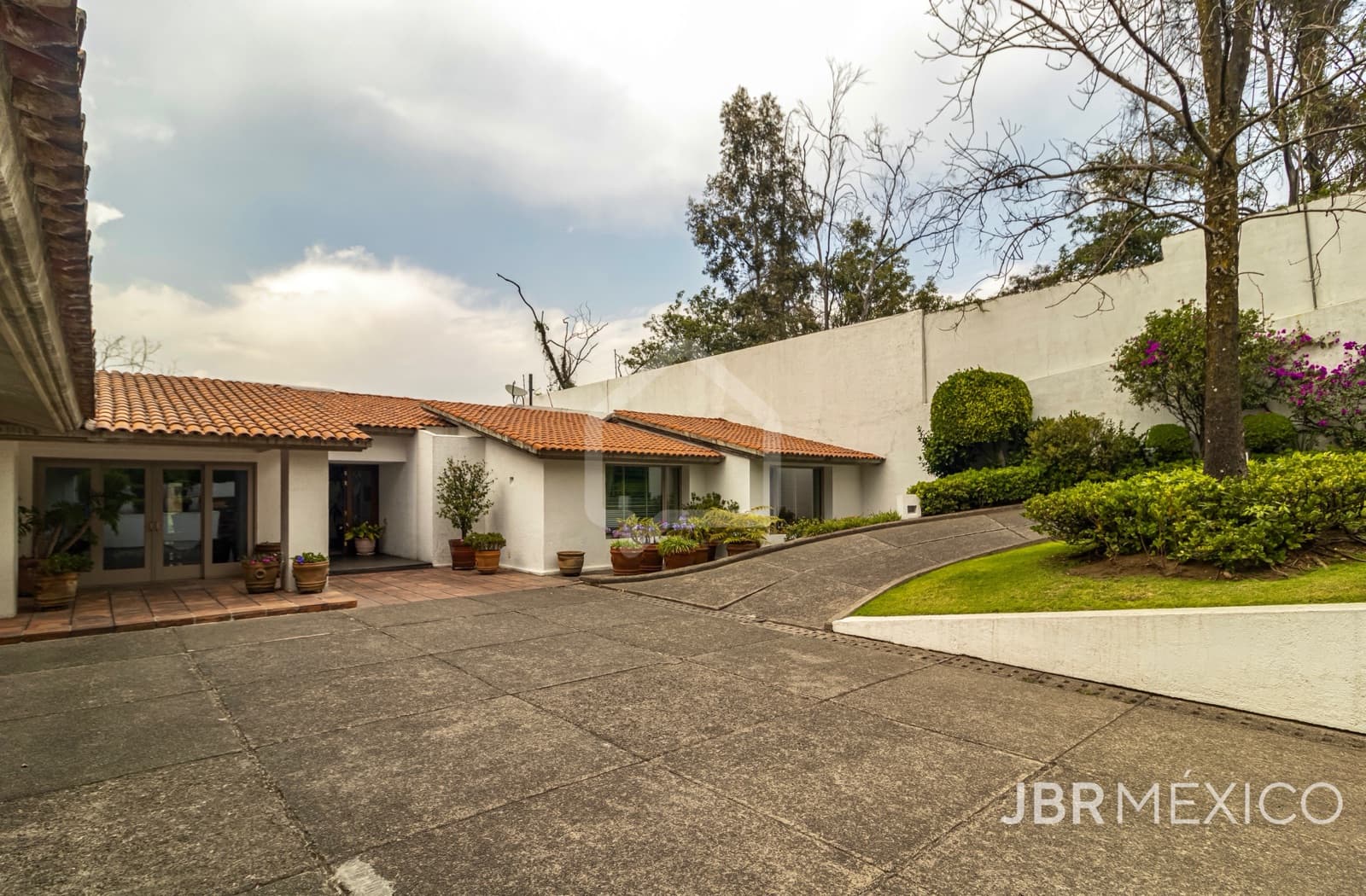 House for Sale in Lomas de Bezares