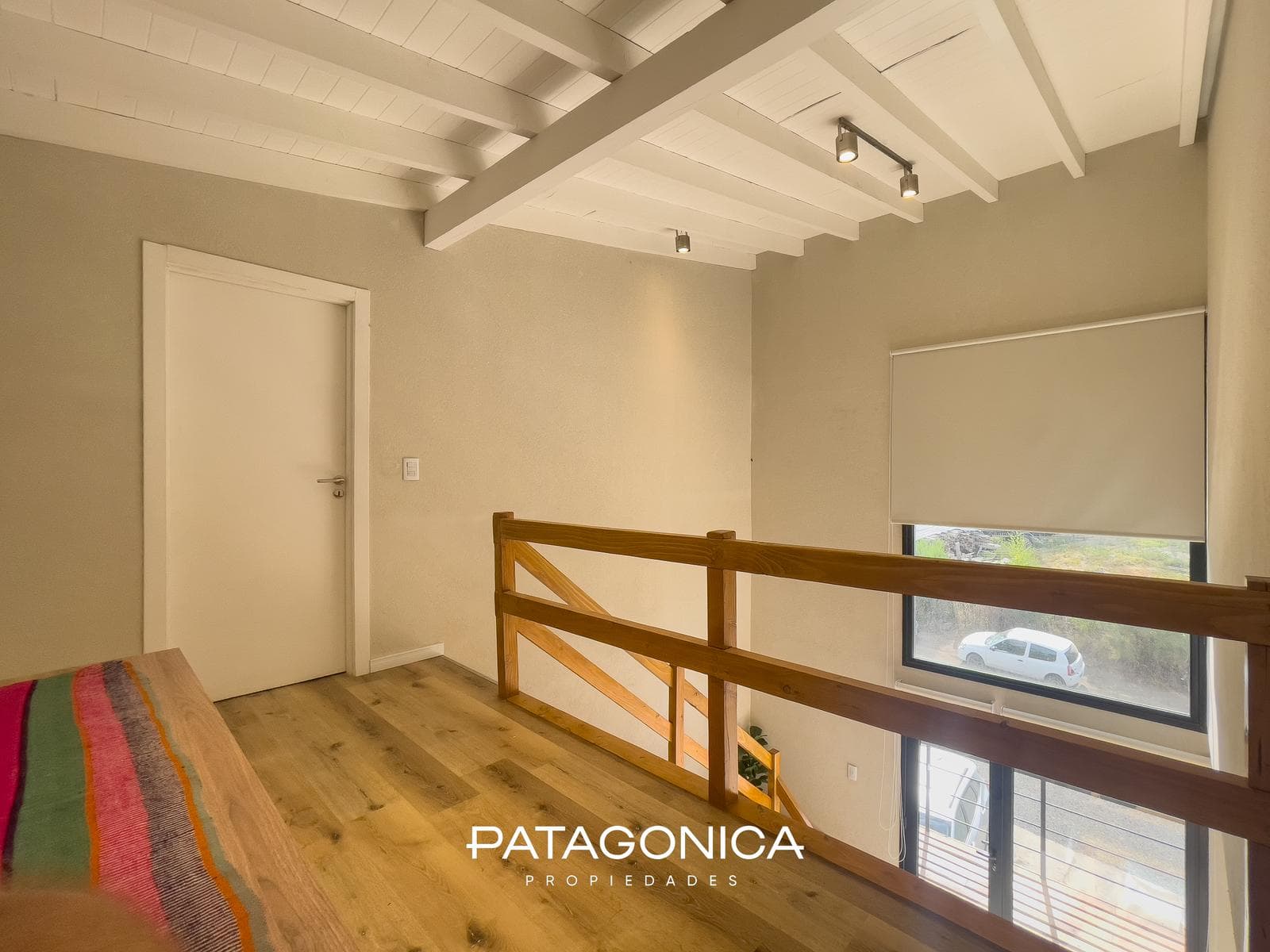 FOR SALE: Duplex-style apartment, 3 rooms + garage. El Mercado neighborhood, Villa la Angostura