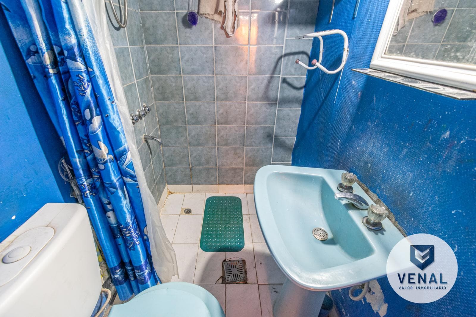 Apartment for sale on José León Suárez, 8 rooms, needs renovation, 2 stories, 4 bedrooms, multi-family home in Villa Ballester