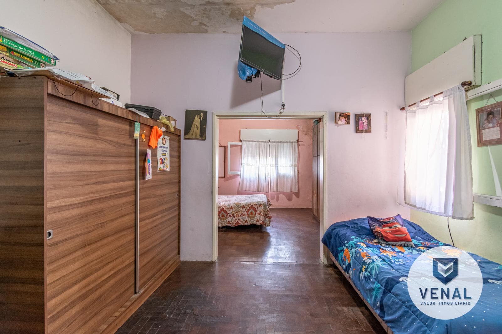 Apartment for sale on José León Suárez, 8 rooms, needs renovation, 2 stories, 4 bedrooms, multi-family home in Villa Ballester