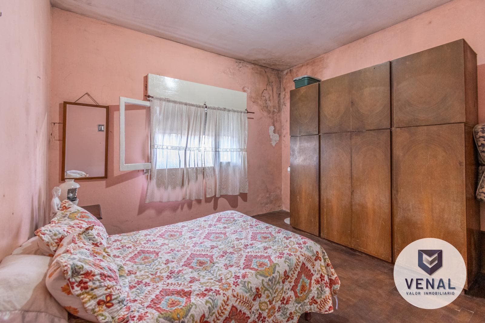 Apartment for sale on José León Suárez, 8 rooms, needs renovation, 2 stories, 4 bedrooms, multi-family home in Villa Ballester