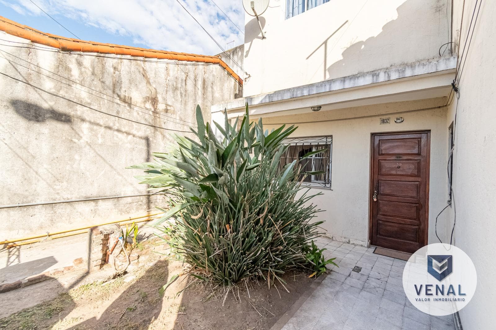 Apartment for sale on José León Suárez, 8 rooms, needs renovation, 2 stories, 4 bedrooms, multi-family home in Villa Ballester