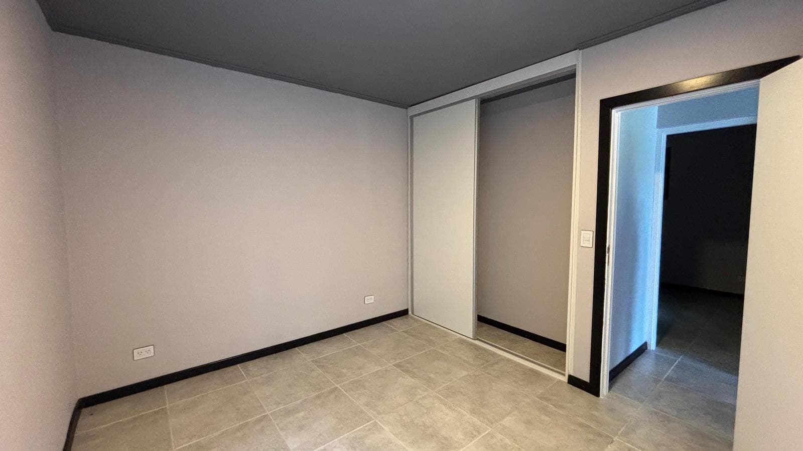Apartment FOR SALE: 3-room apartment with garage. View of the hills. El Mercado neighborhood, Villa la Angostura