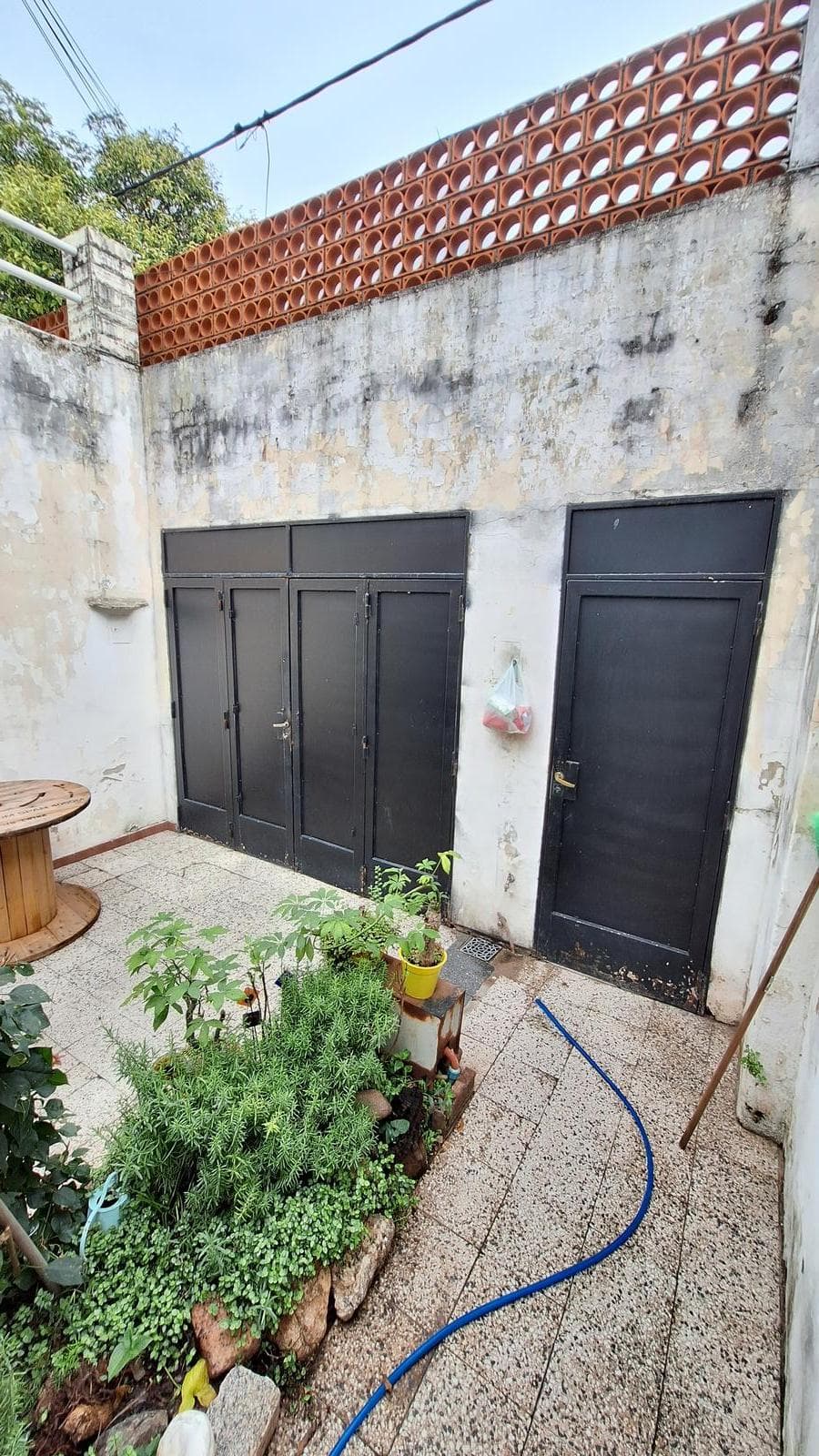FOR SALE - House - Azcuénaga - Two houses on the same lot