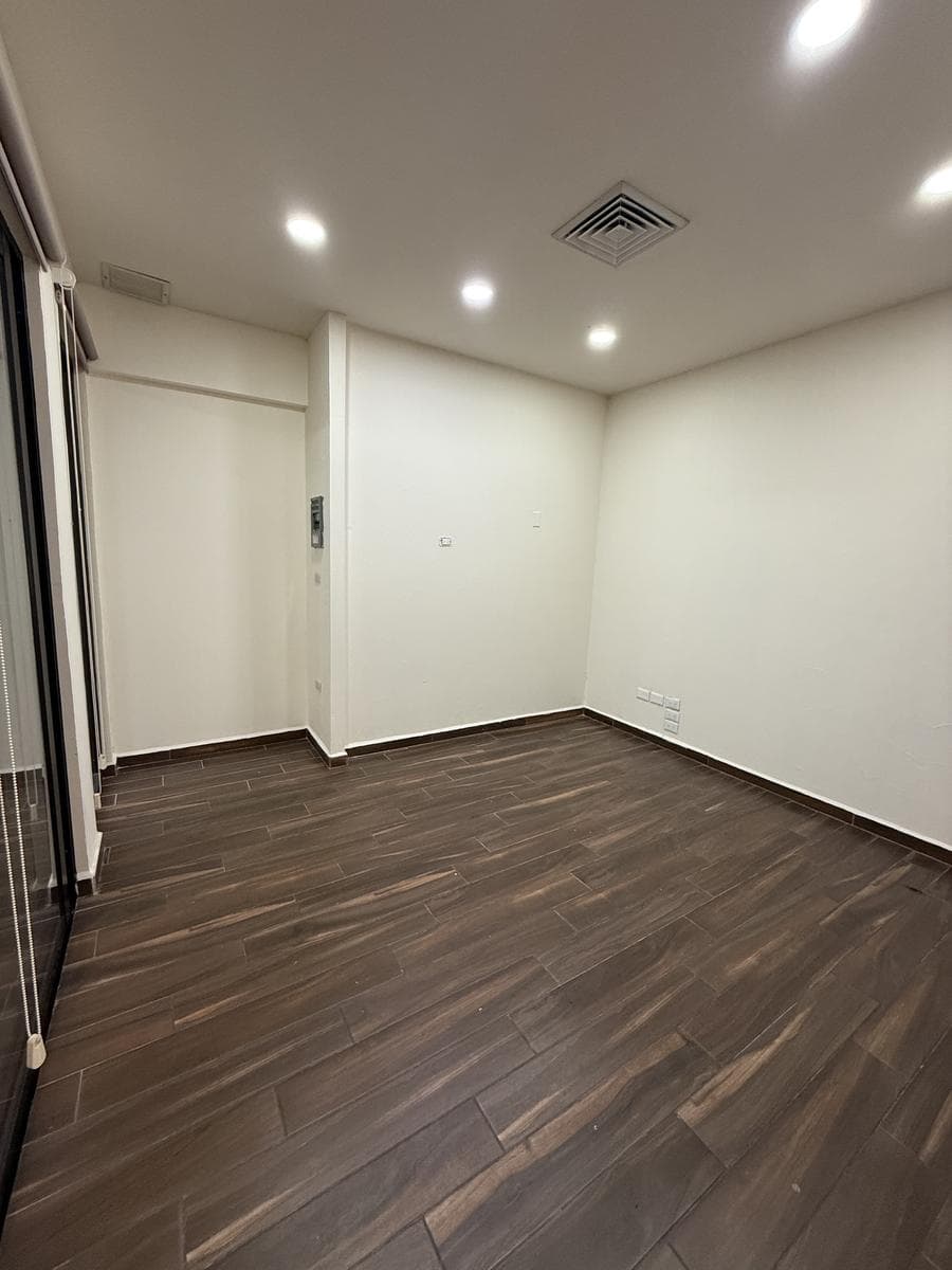 FULLY EQUIPPED OFFICE FOR RENT
