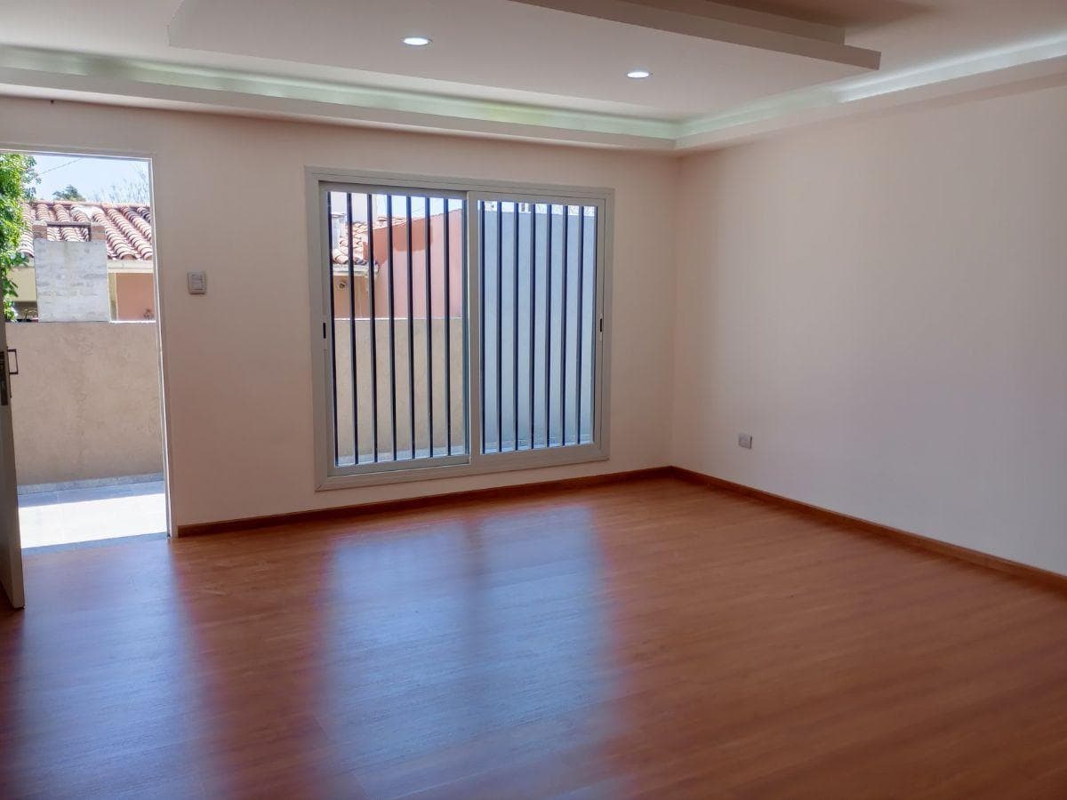 House (PH) for Sale: 2 Bedrooms (1 En Suite), 2 Bathrooms, Garage, in La Cuesta, Villa Carlos Paz, Córdoba