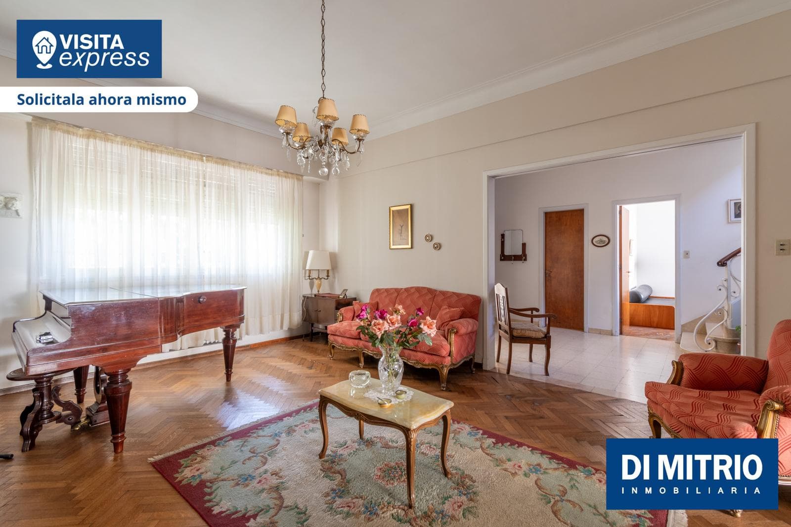 10 rooms and a garden on a 500-square-meter lot. Versatile uses.