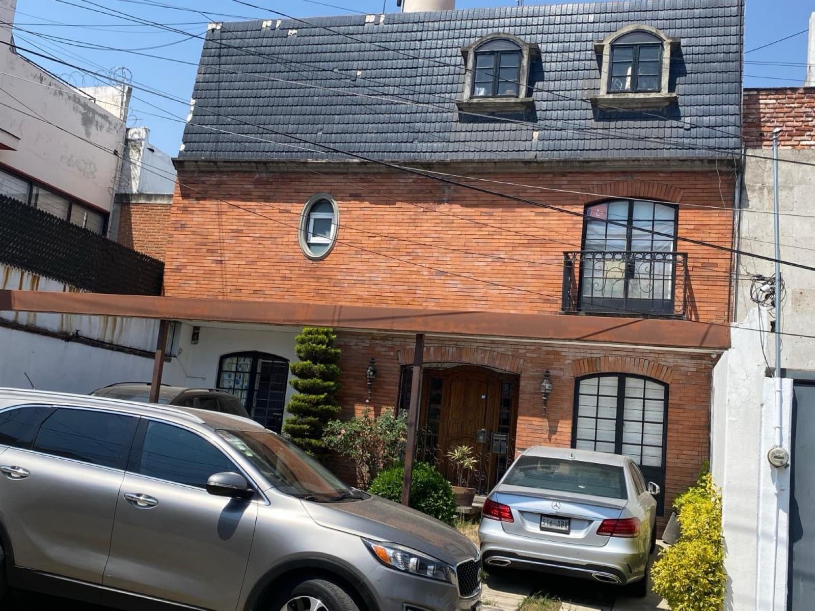 For sale: House in San Jerónimo Lidice, Magdalena Contreras, with garden.