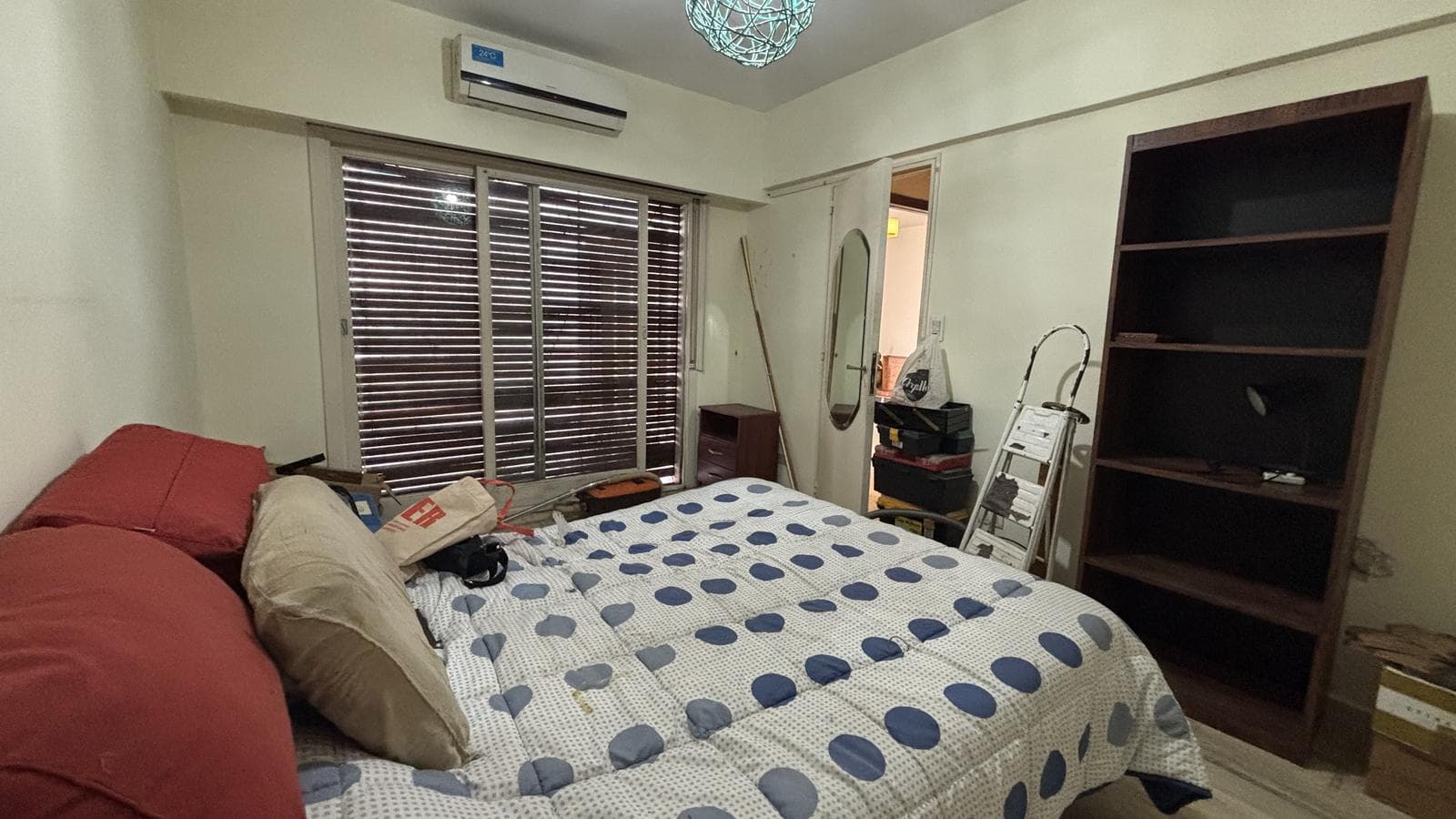 3-room apartment for sale in Balvanera with 2 patios!!