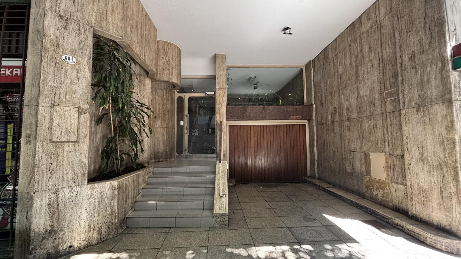 3-room apartment for sale in Balvanera with 2 patios!!