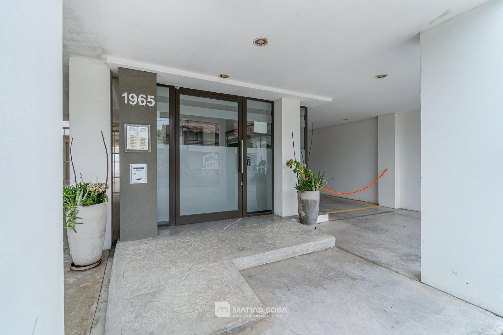For Sale - Apartment - Studio - Partial ocean view - Mogotes area