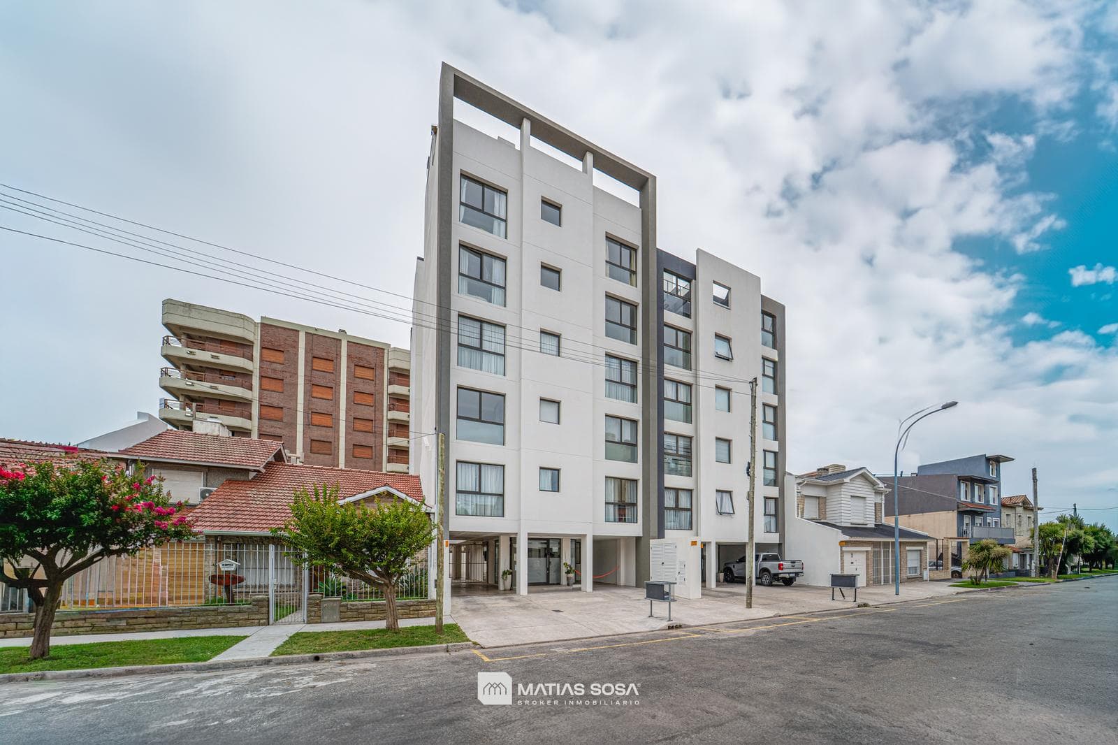 For Sale - Apartment - Studio - Partial ocean view - Mogotes area