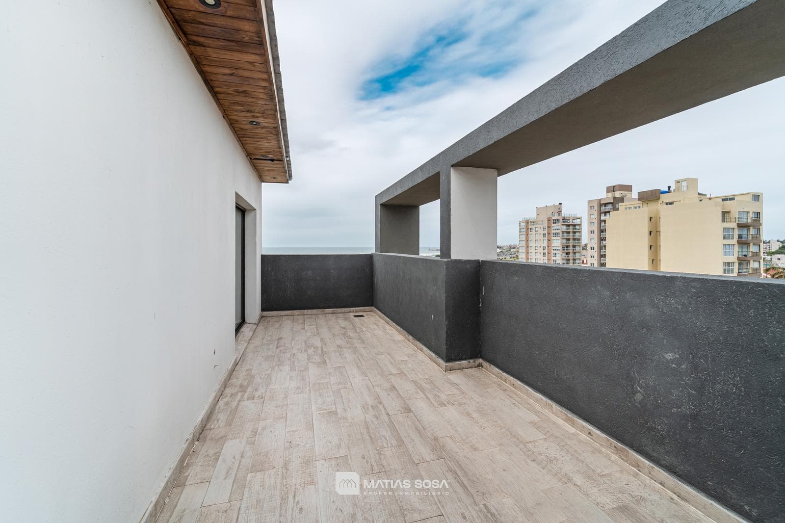 For Sale - Apartment - Studio - Partial ocean view - Mogotes area