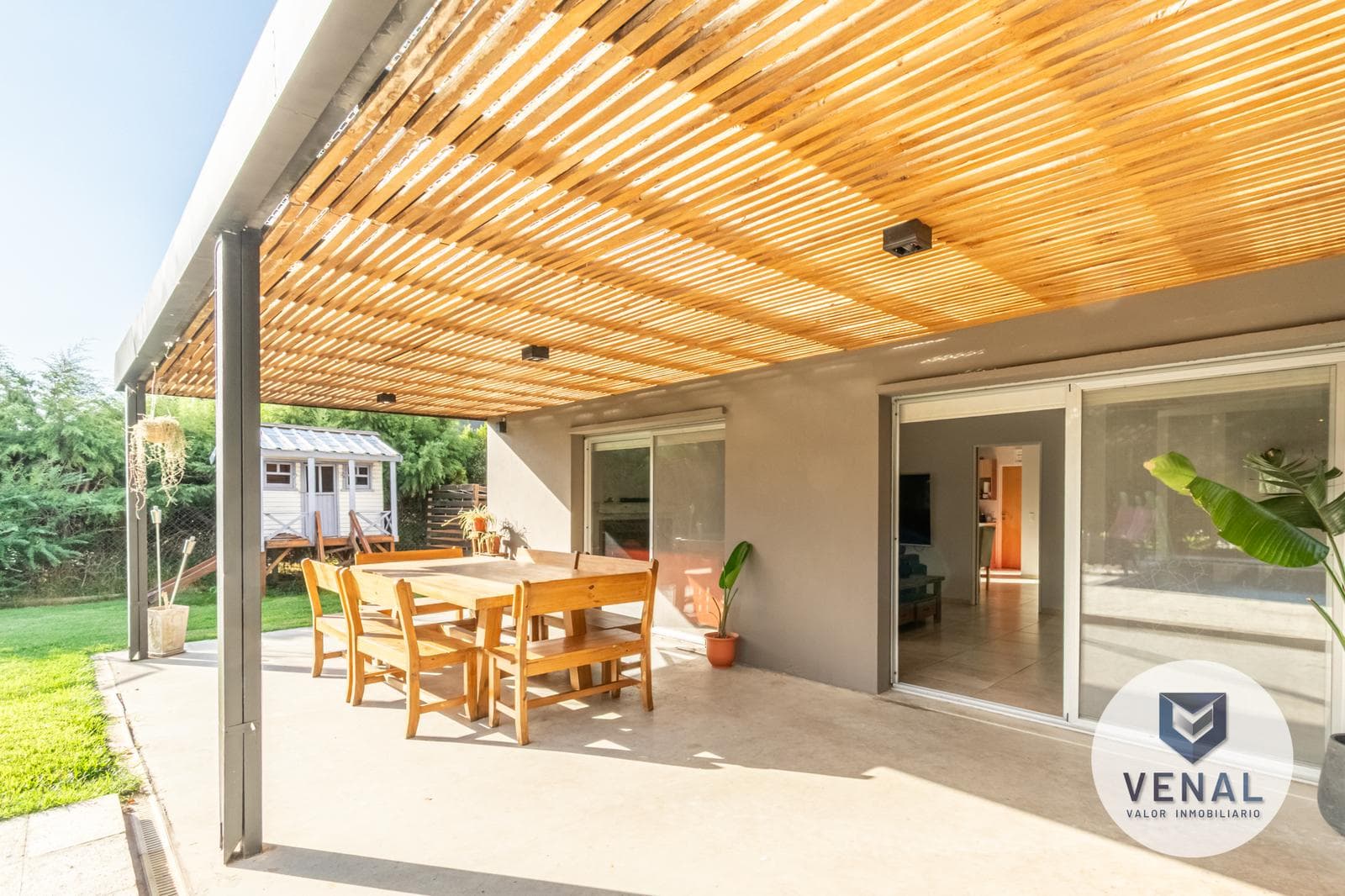 House for Sale in Santa Clara (Villanueva), Dique Luján Tigre: 6 Rooms, 3 Bedrooms, Garden, Pool