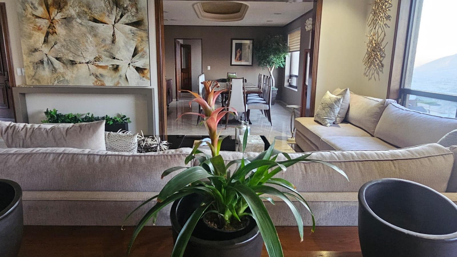 HOME FOR SALE IN VILLA MONTAÑA