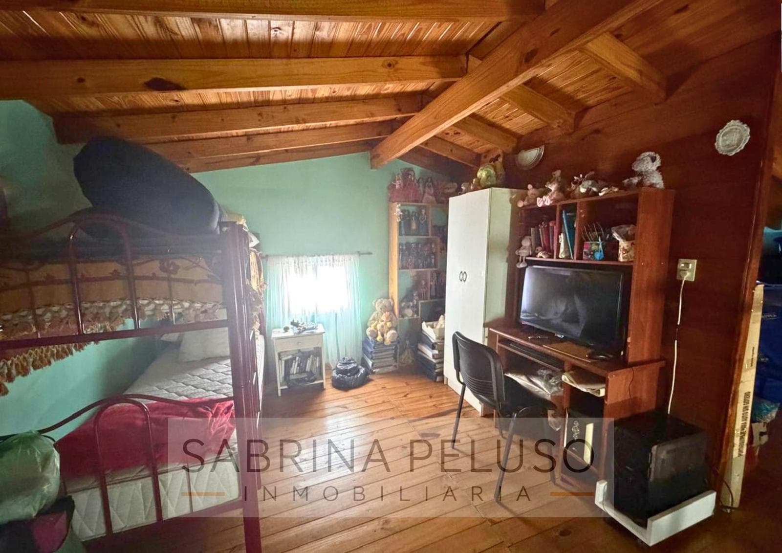5-Room House for Sale - La Reja