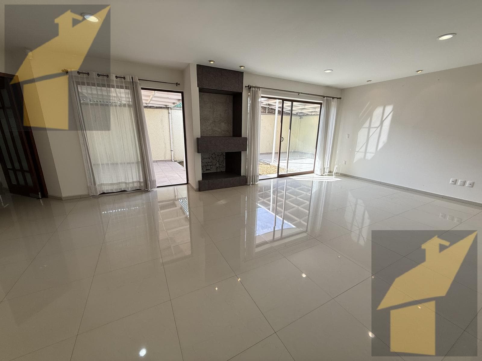 House for Sale in San Sebastian, Metepec