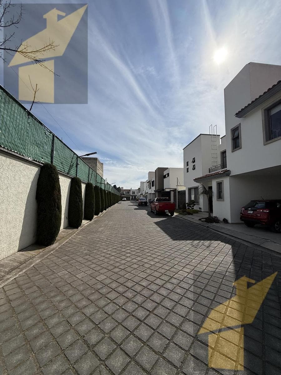 House for Sale in San Sebastian, Metepec