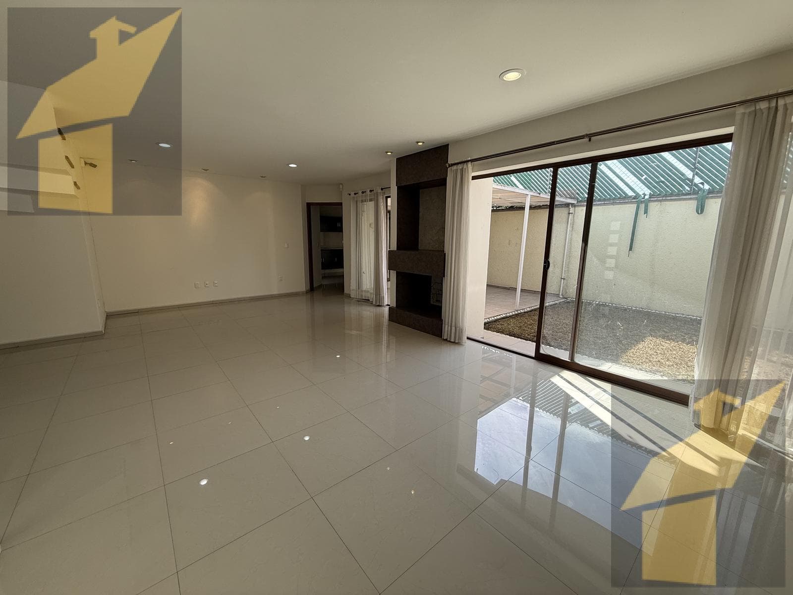 House for Sale in San Sebastian, Metepec
