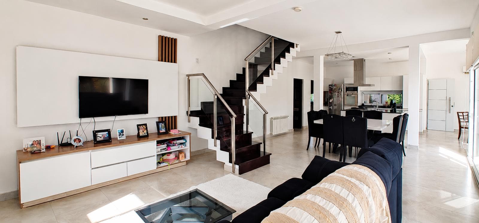 House for Long-Term Rent in Puerto Roldán: Nature, Safety, and Comfort