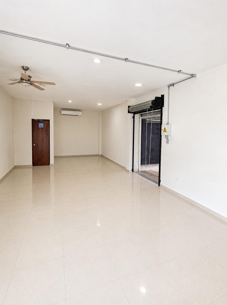COMMERCIAL PROPERTY FOR SALE IN MONTERREY