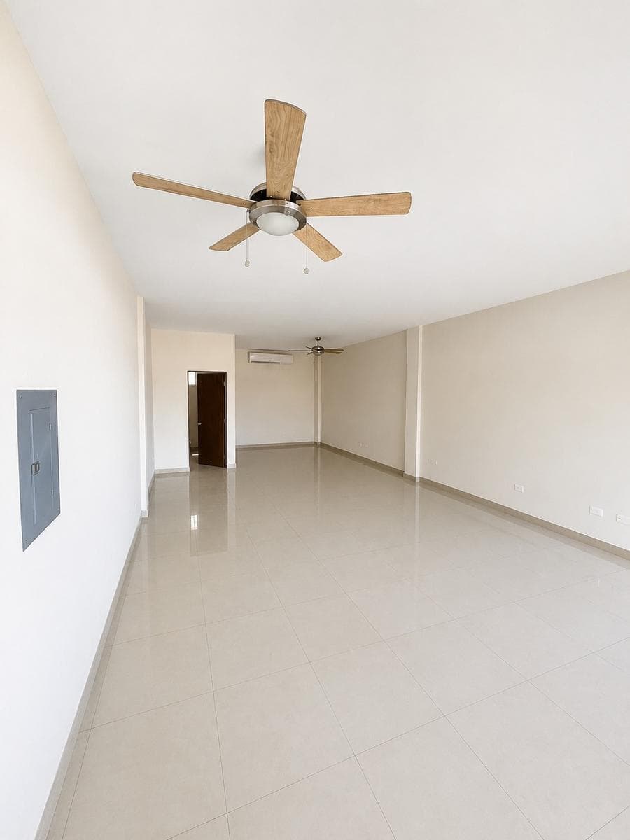COMMERCIAL PROPERTY FOR SALE IN MONTERREY
