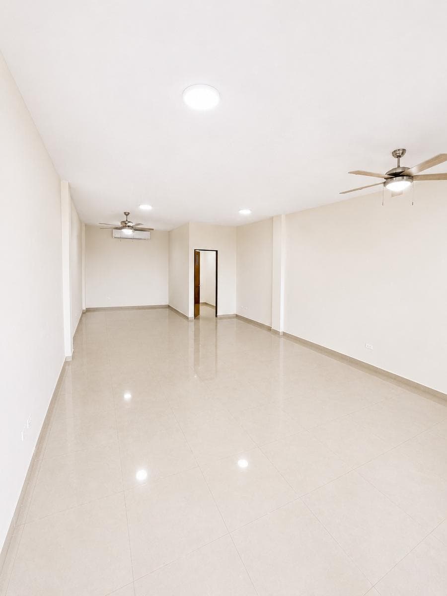 COMMERCIAL PROPERTY FOR SALE IN MONTERREY