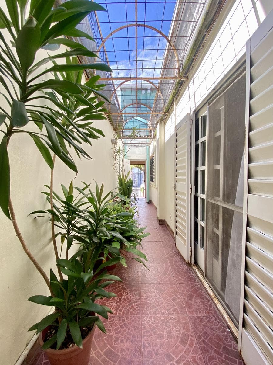 5-room house for sale. Fenced yard. Outdoor kitchen and grill. Villa Massoni, Zárate