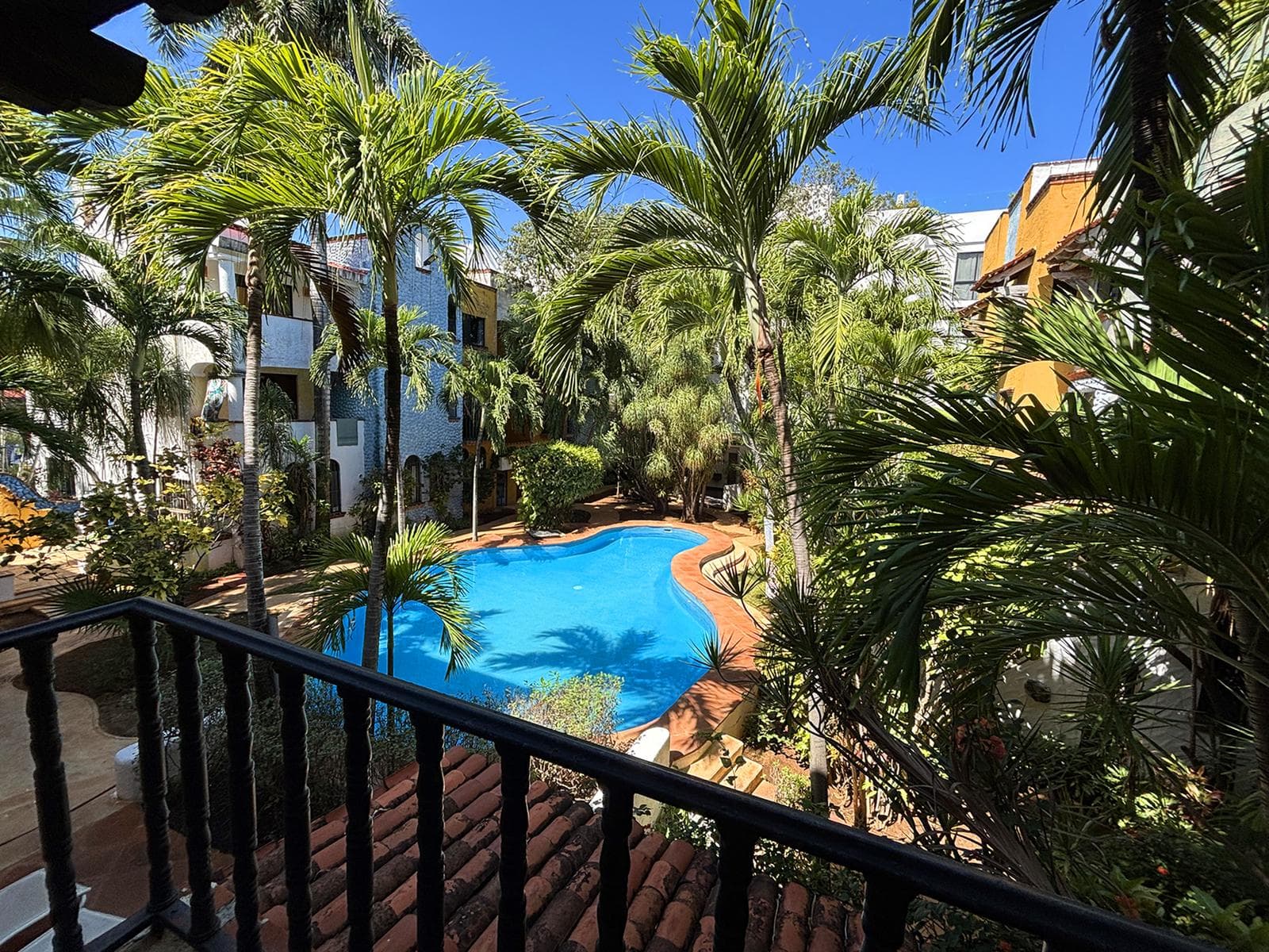 Hacienda del Carmen – 2-Bedroom Apartment for Sale – Live in the Heart of Playa del Carmen