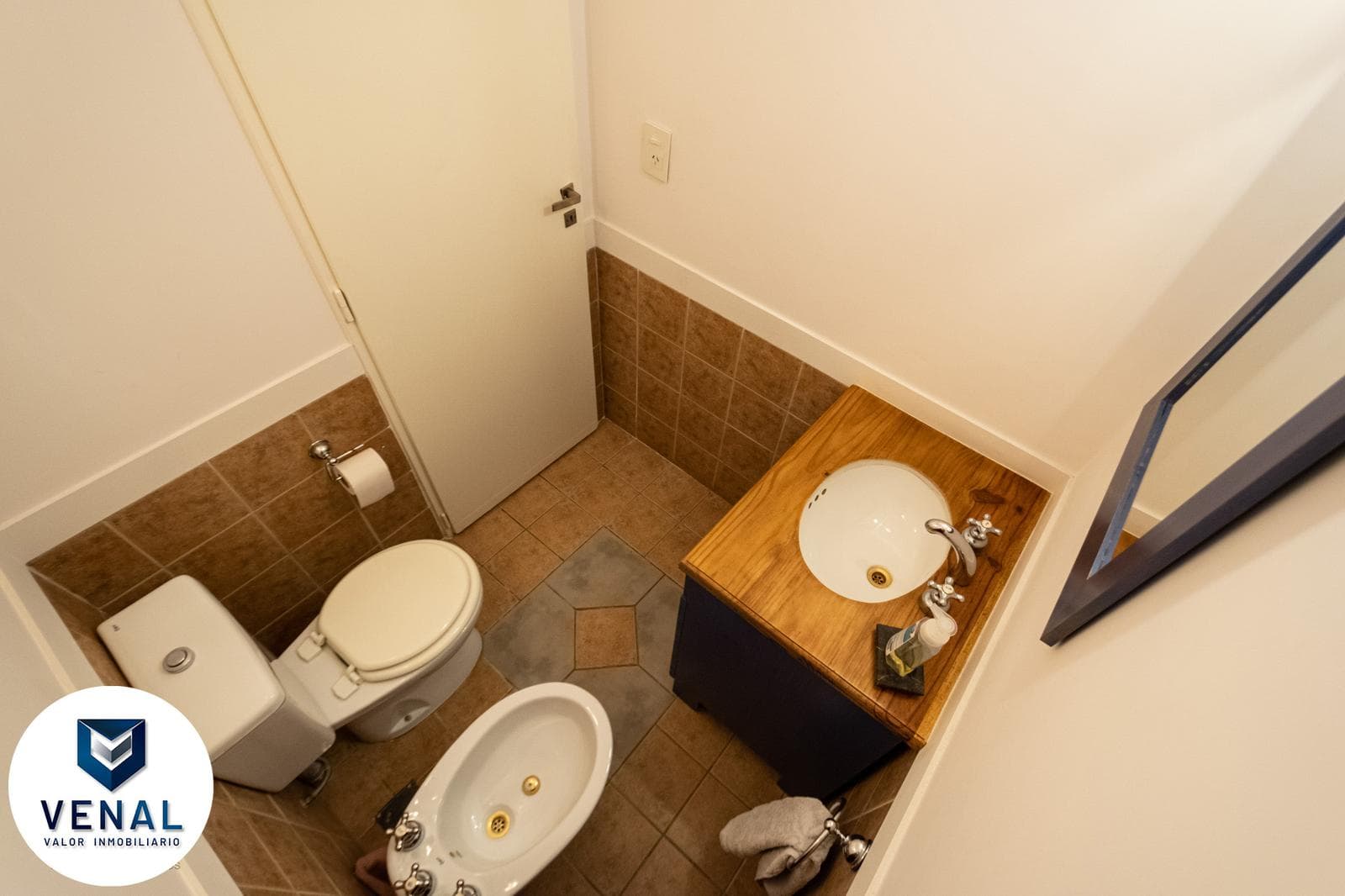 7-room house for sale in Fincas de Maschwitz, 5 bedrooms, 3 bathrooms, 1 half-bath