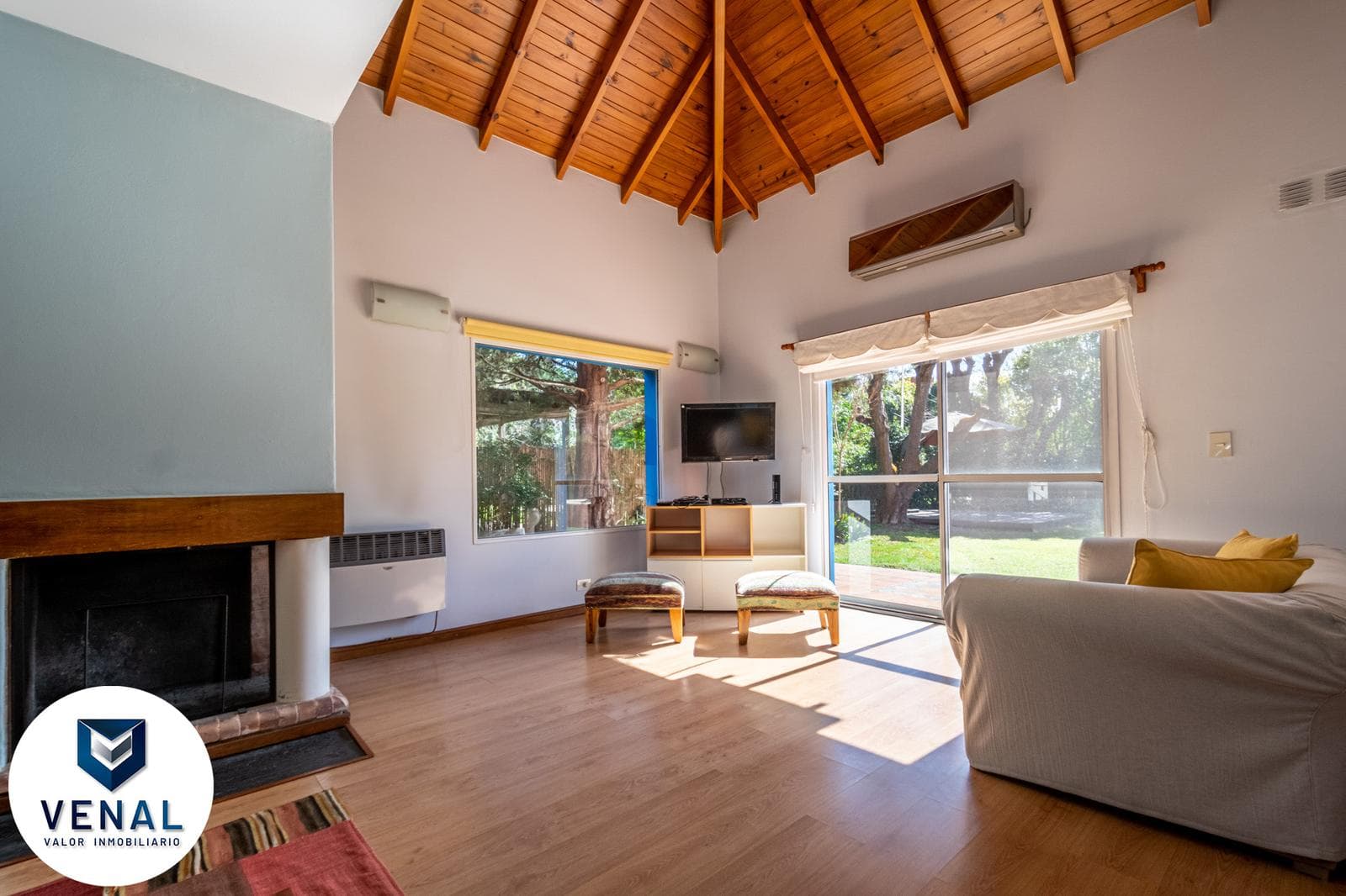 7-room house for sale in Fincas de Maschwitz, 5 bedrooms, 3 bathrooms, 1 half-bath