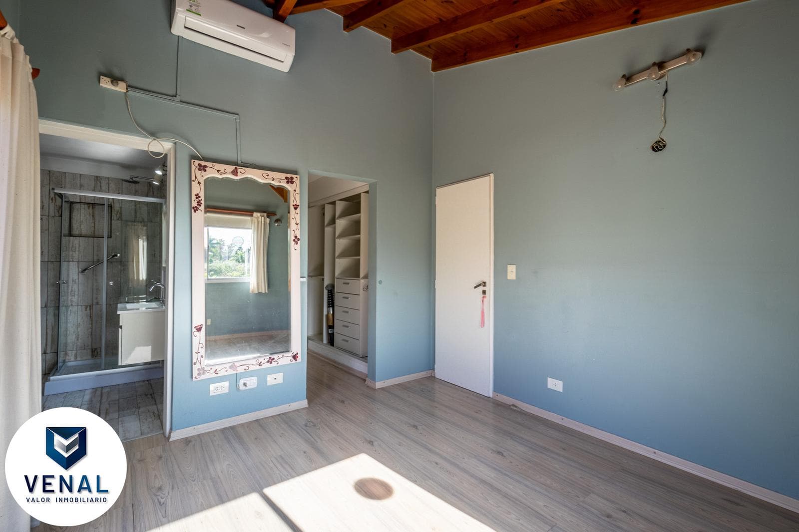 7-room house for sale in Fincas de Maschwitz, 5 bedrooms, 3 bathrooms, 1 half-bath
