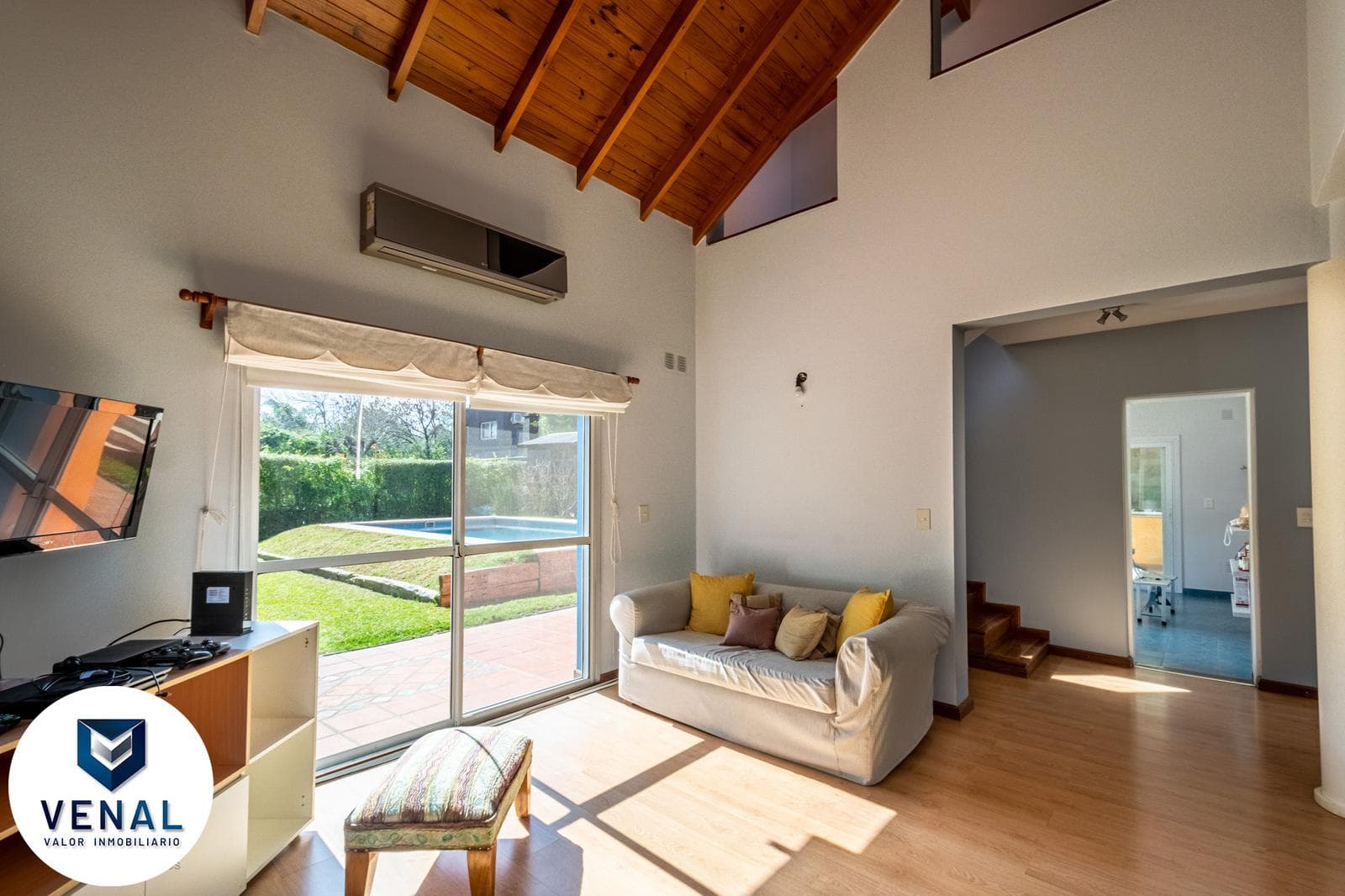 7-room house for sale in Fincas de Maschwitz, 5 bedrooms, 3 bathrooms, 1 half-bath