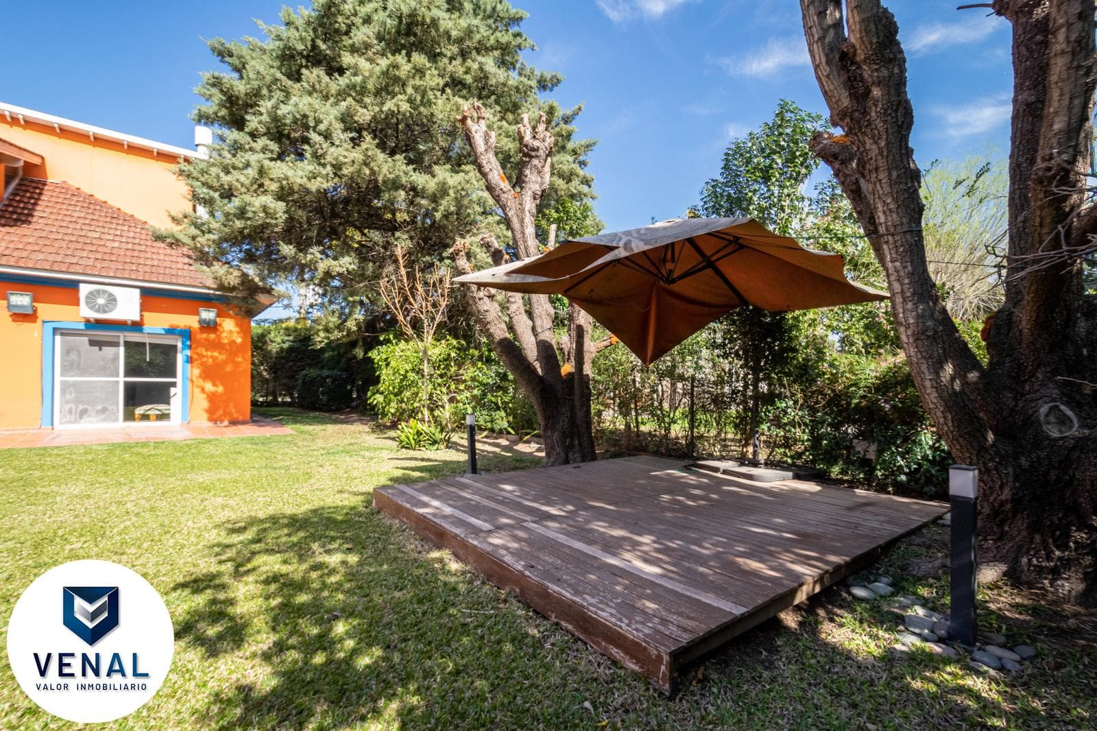 7-room house for sale in Fincas de Maschwitz, 5 bedrooms, 3 bathrooms, 1 half-bath
