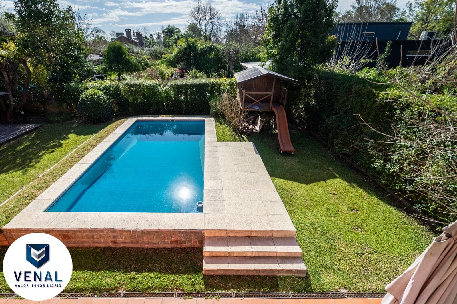 7-room house for sale in Fincas de Maschwitz, 5 bedrooms, 3 bathrooms, 1 half-bath