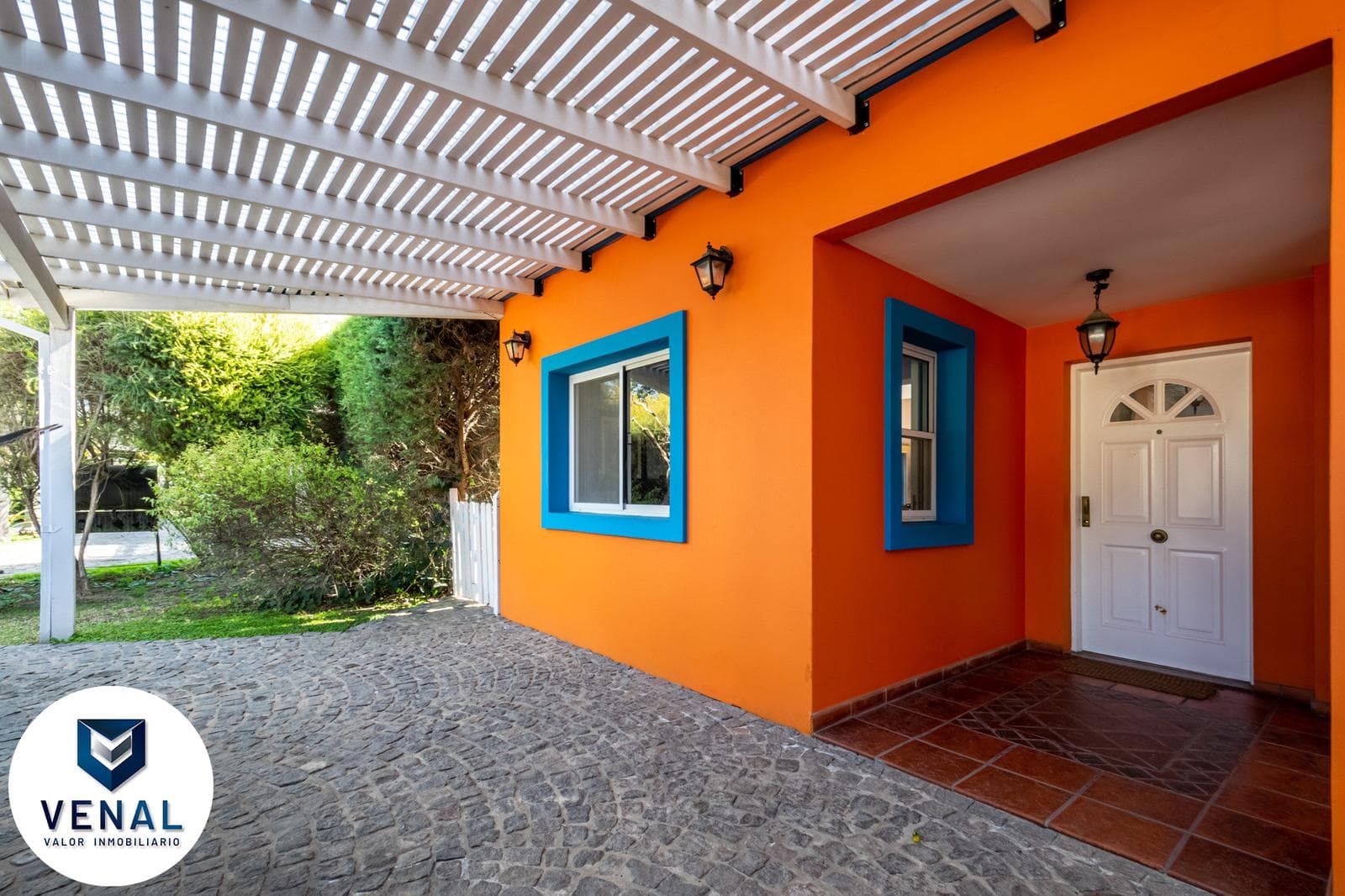 7-room house for sale in Fincas de Maschwitz, 5 bedrooms, 3 bathrooms, 1 half-bath