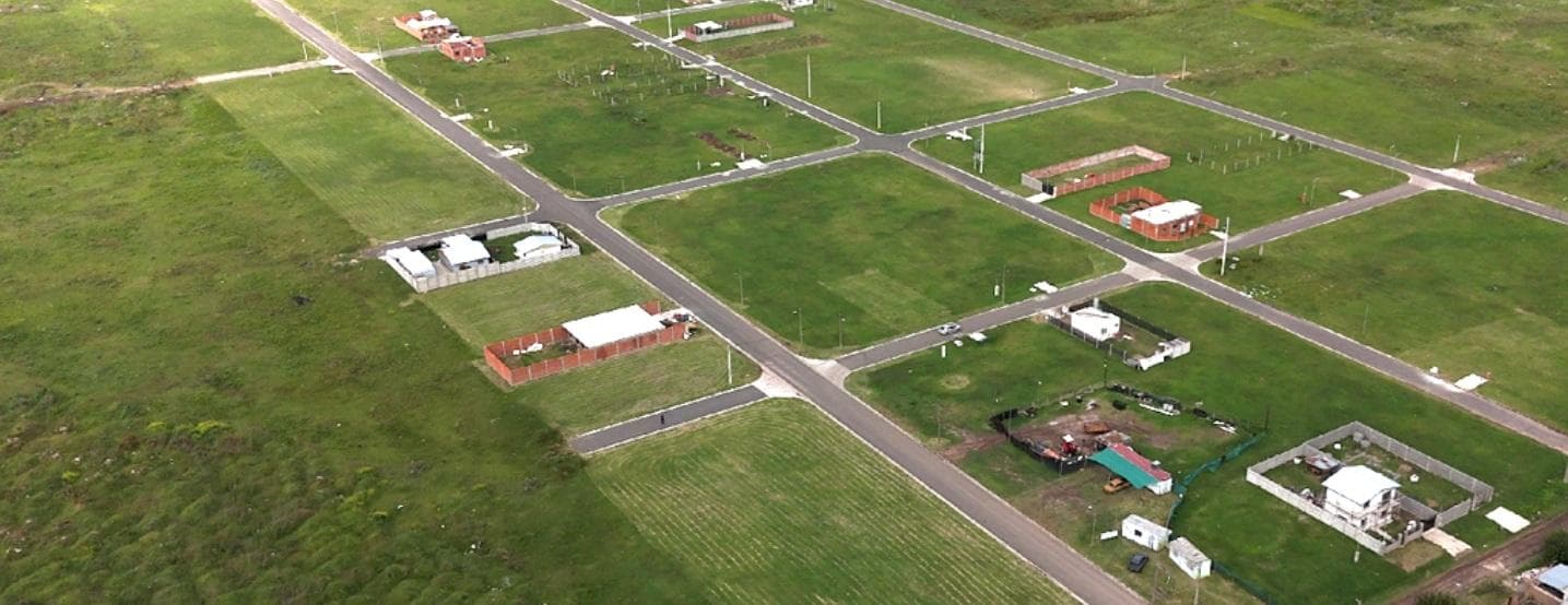 Land in Burzaco